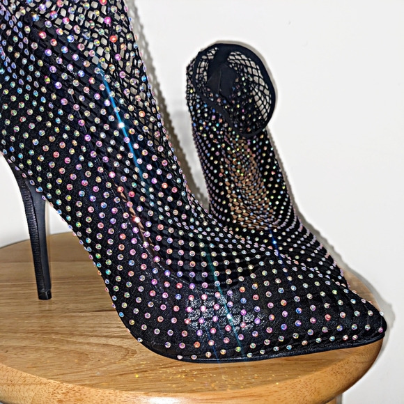 Rhinestone Fishnet Heels - Picture 6 of 9